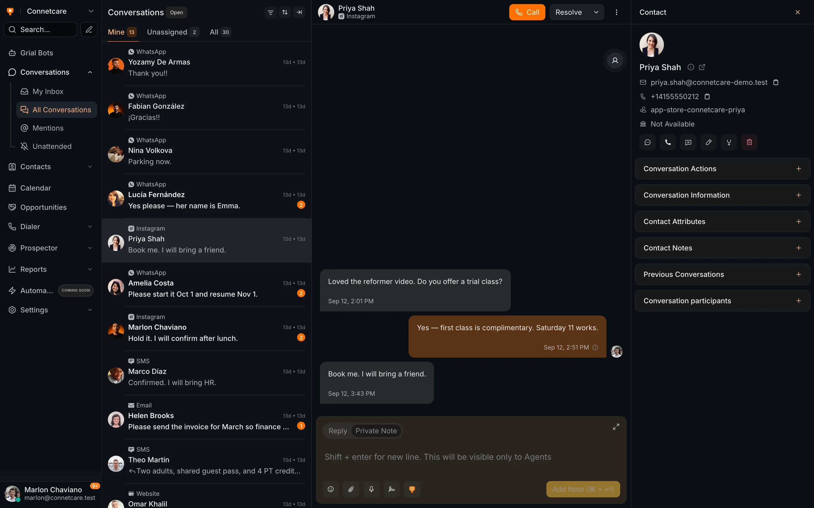 La bandeja de Grialink con una conversación de cliente en la que se está agendando una cita