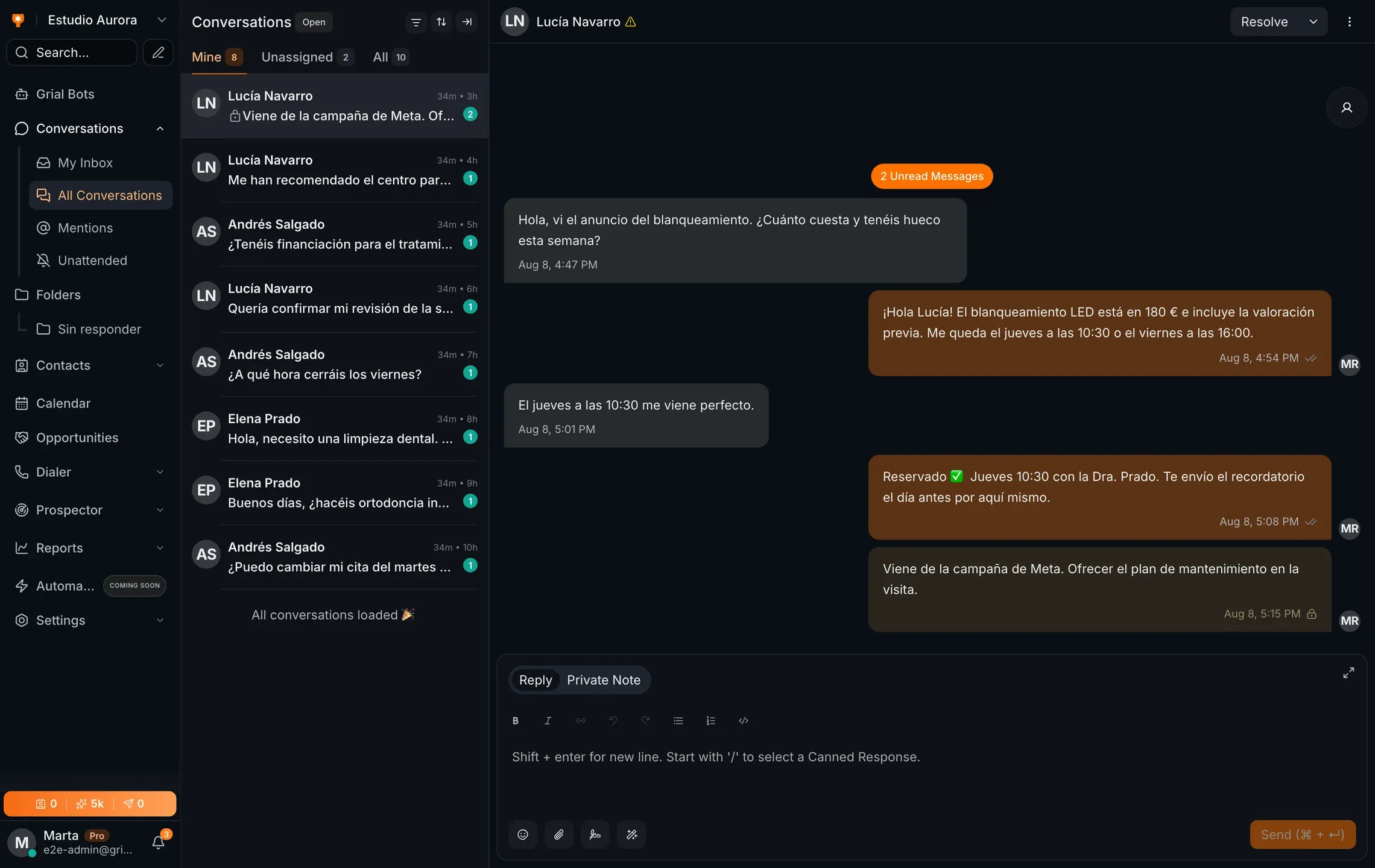 Bandeja de Grialink con una conversación de WhatsApp en la que se agenda una cita de blanqueamiento